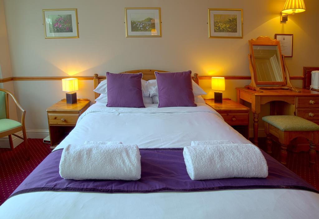 Rose Of York Hotel Richmond  Bilik gambar